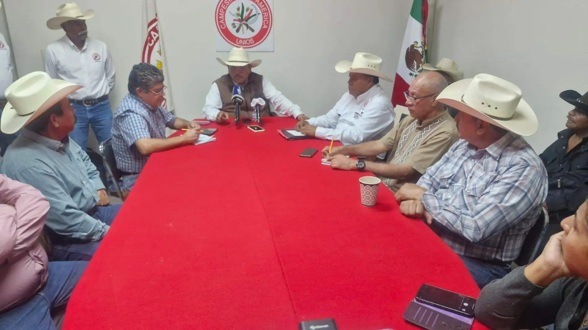 Campesinos de Coahuila demanda al Gobierno Federal el pago del Procampo.